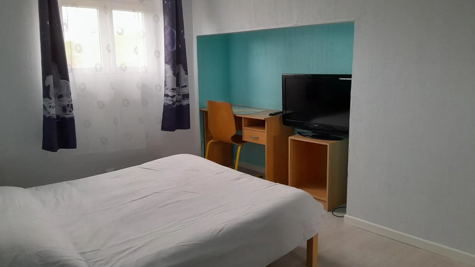 Chambres D Hotes Au P'Tit Bonheur Campagnard Jarnosse France