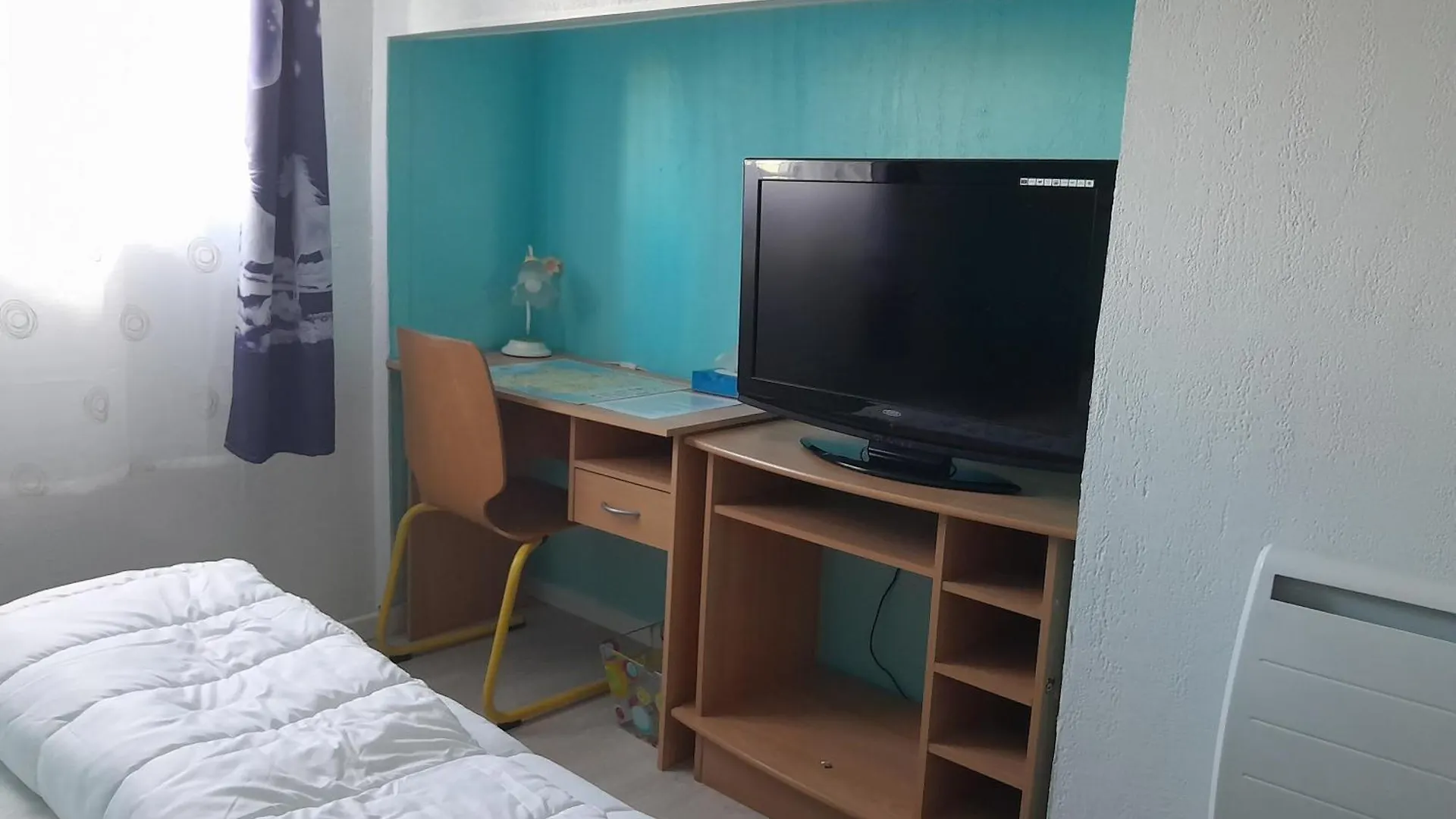 Chambres D Hotes Au P'Tit Bonheur Campagnard Jarnosse Bed & Breakfast