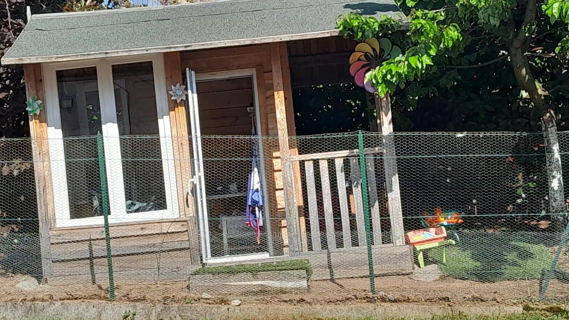 Chambres D Hotes Au P'Tit Bonheur Campagnard Jarnosse France