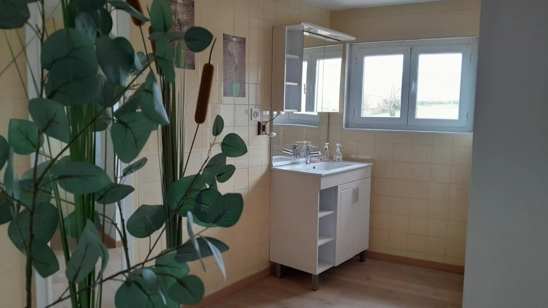 Chambres D Hotes Au P'Tit Bonheur Campagnard Jarnosse Bed & Breakfast