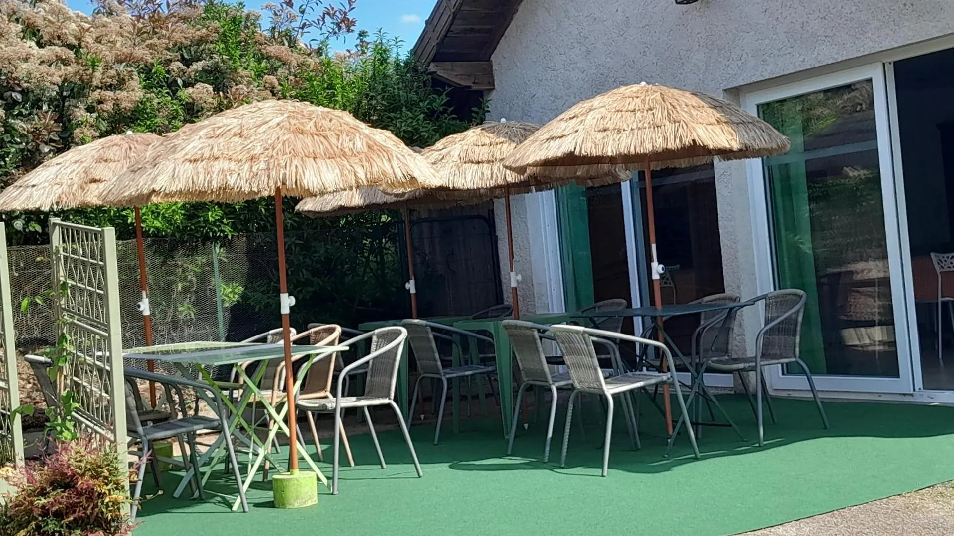Chambres D Hotes Au P'Tit Bonheur Campagnard Jarnosse Bed & Breakfast